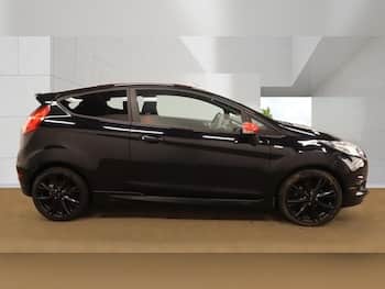 Used Ford Fiesta 2016 for sale - 79680705: Photo