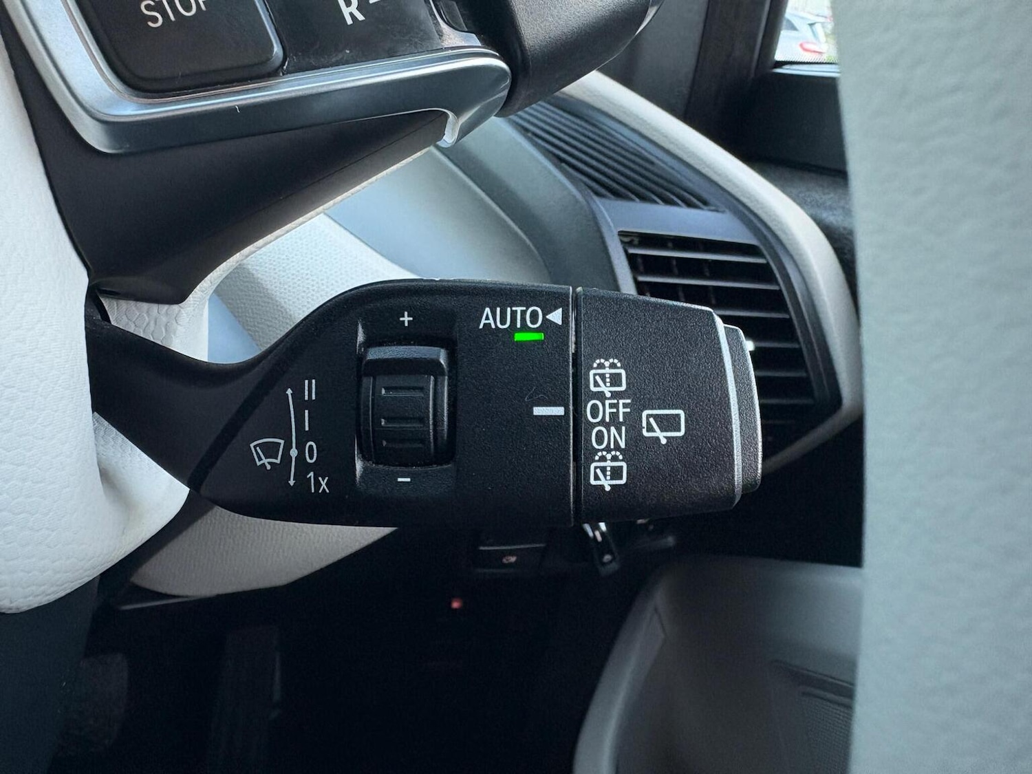 Used BMW i3 2017 for sale - 76643360: Photo 16