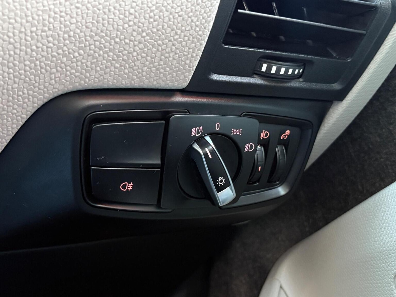 Used BMW i3 2017 for sale - 76643360: Photo 18