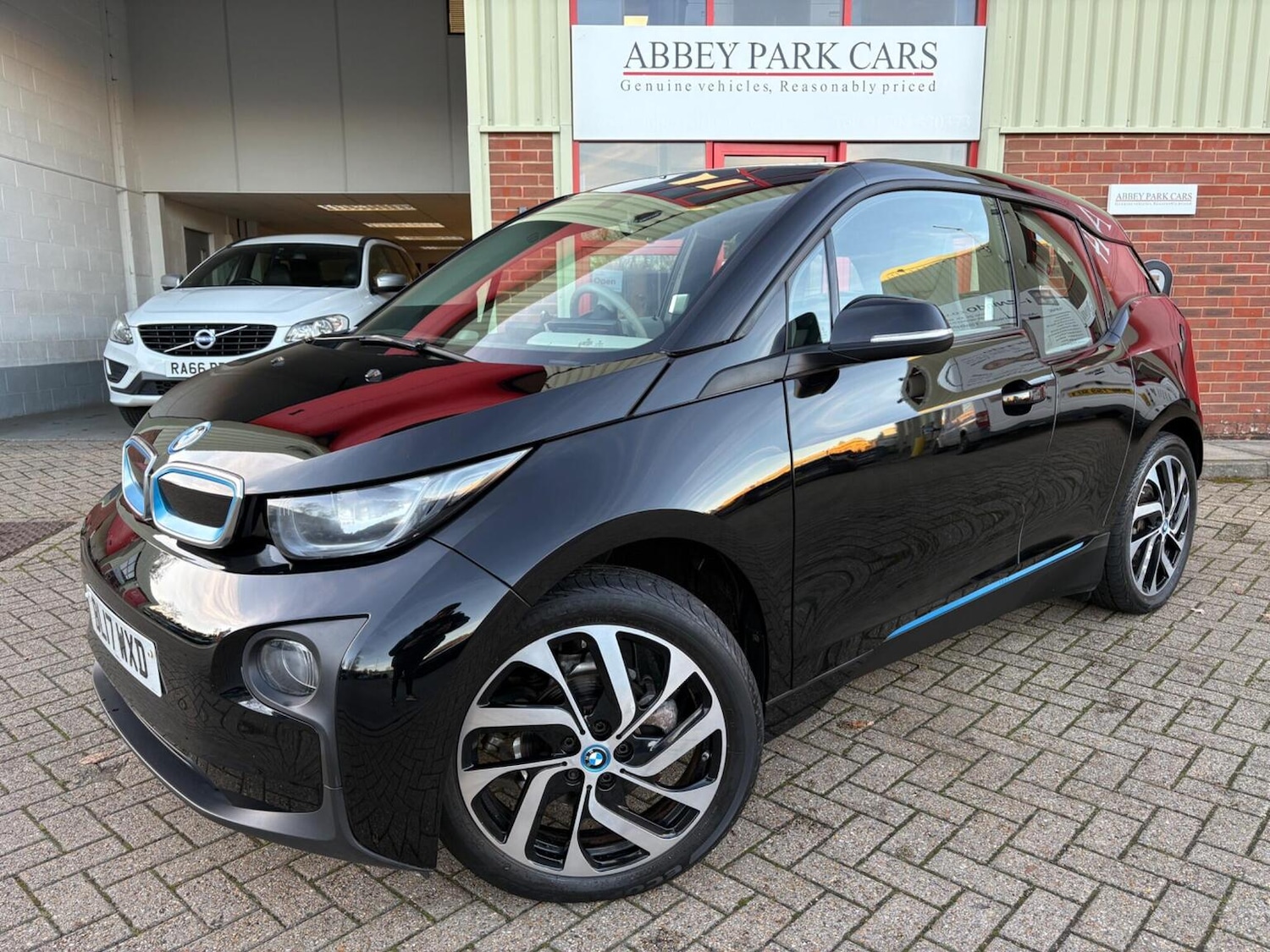 Used BMW i3 2017 for sale - 76643360: Photo 3