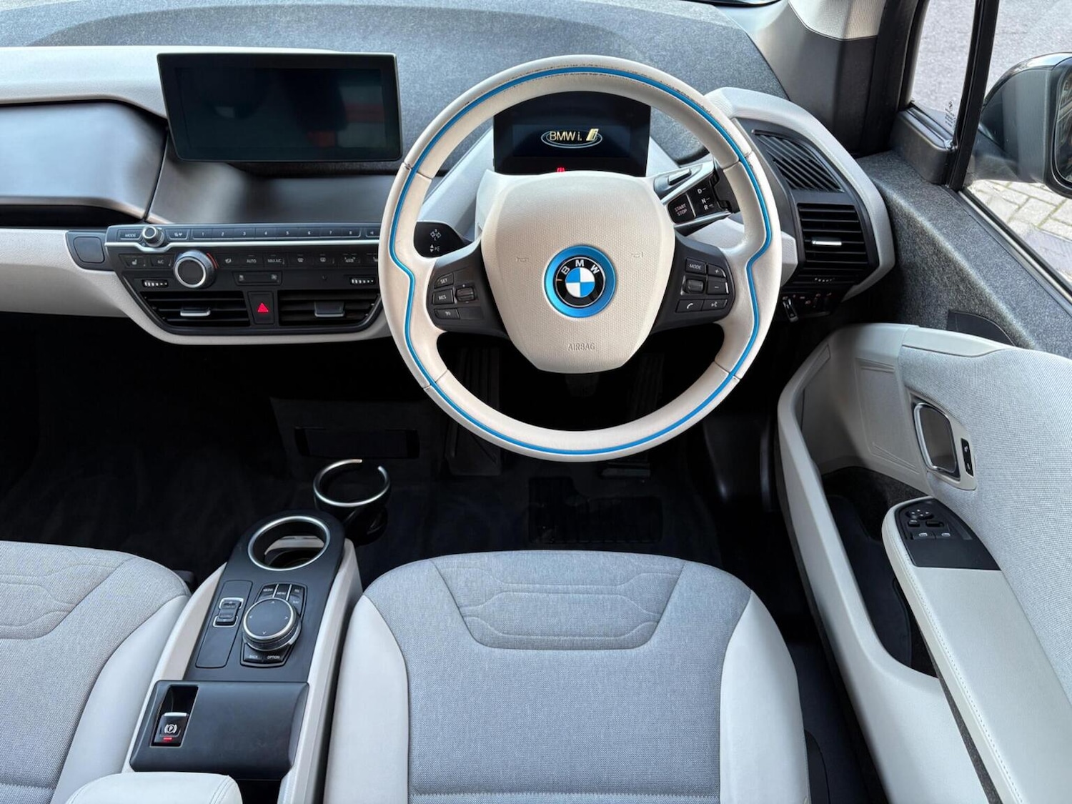 Used BMW i3 2017 for sale - 76643360: Photo 42