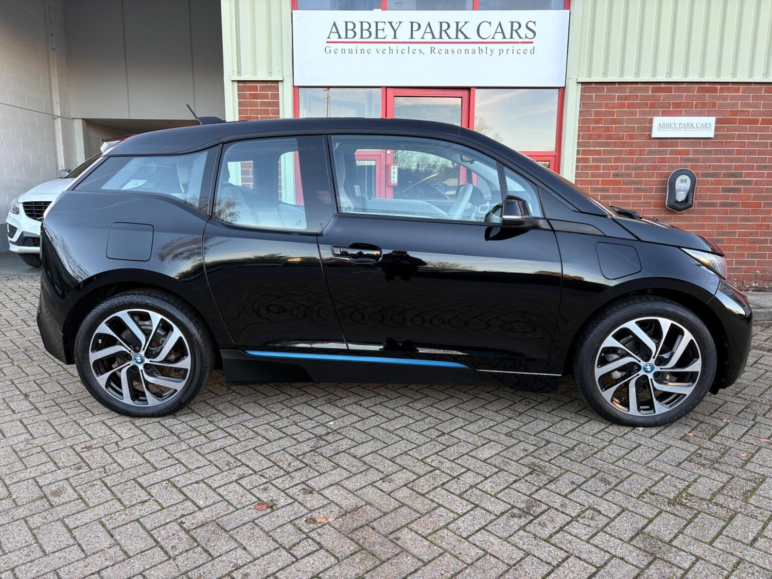 Used BMW i3 2017 for sale - 76643360: Photo 7
