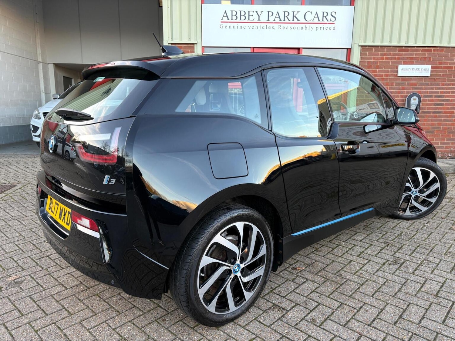Used BMW i3 2017 for sale - 76643360: Photo 8