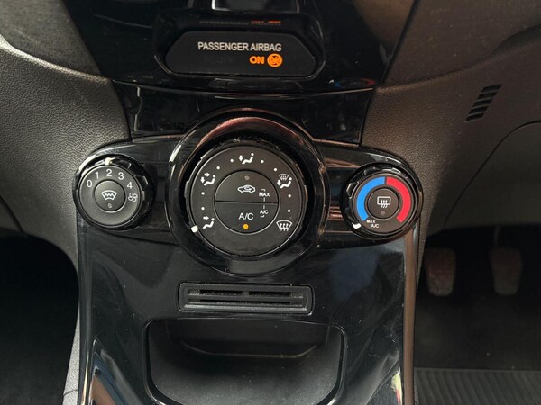 Used Ford Fiesta 2016 for sale - 76218815: Photo 27