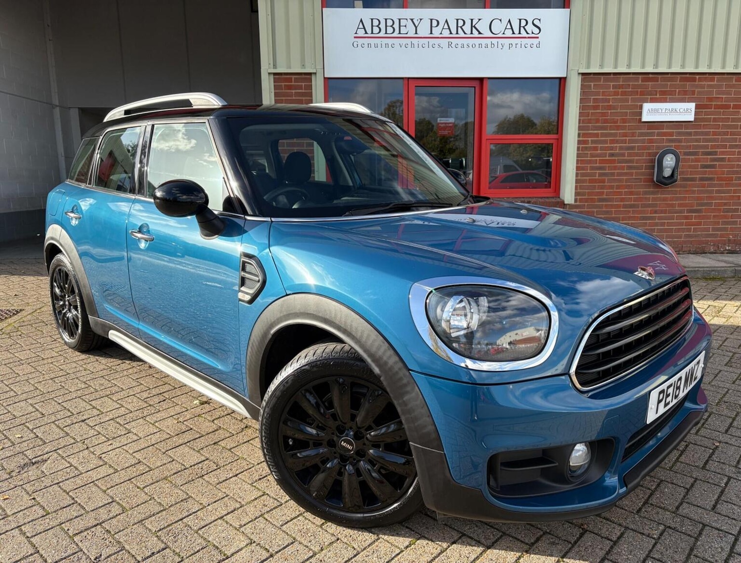 Used MINI Countryman 2018 for sale - 76225236: Photo 1