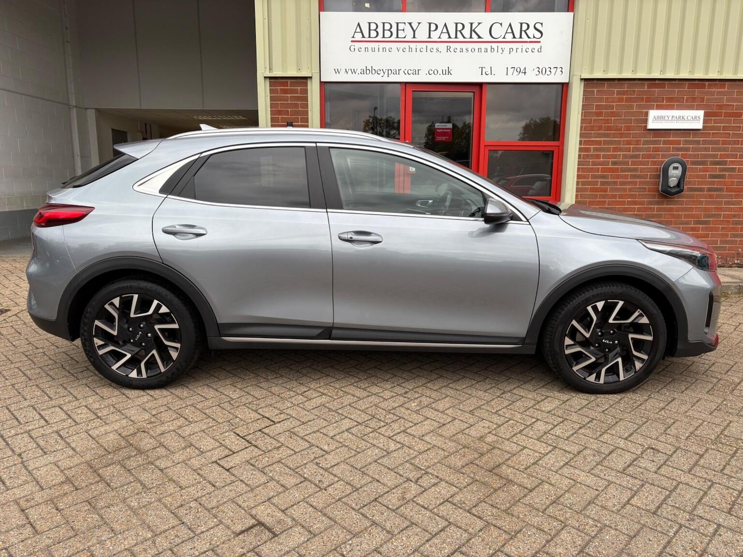 Used Kia XCeed 2022 for sale - 76314011: Photo 2