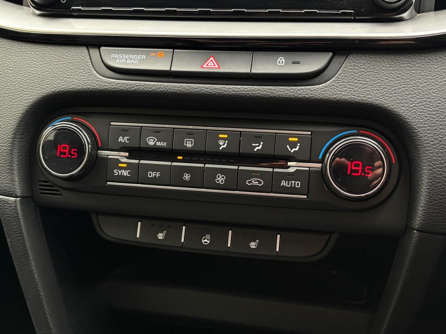 Used Kia XCeed 2022 for sale - 76314011: Photo 30