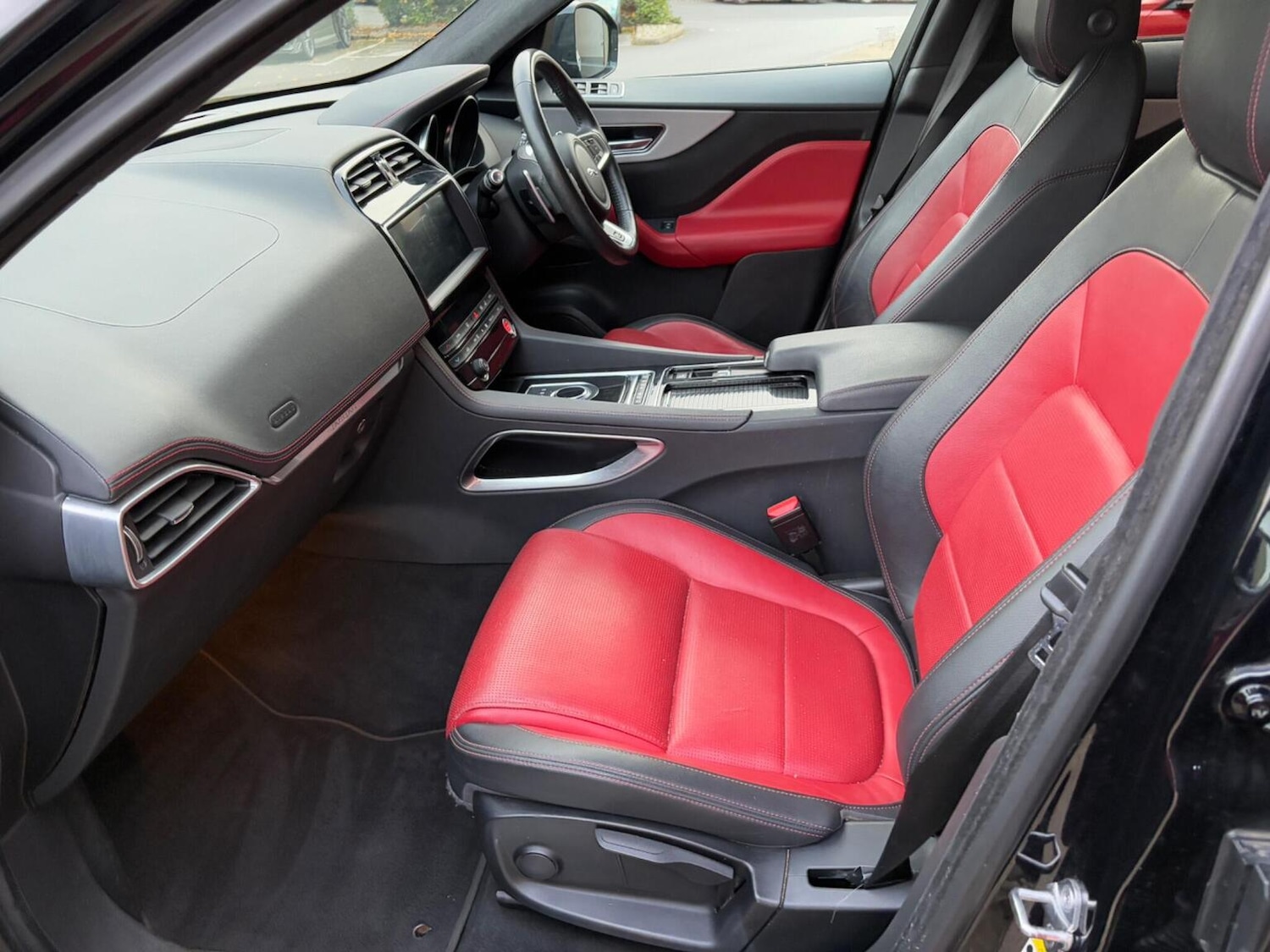 Used Jaguar F-Pace 2020 for sale - 76407587: Photo 18