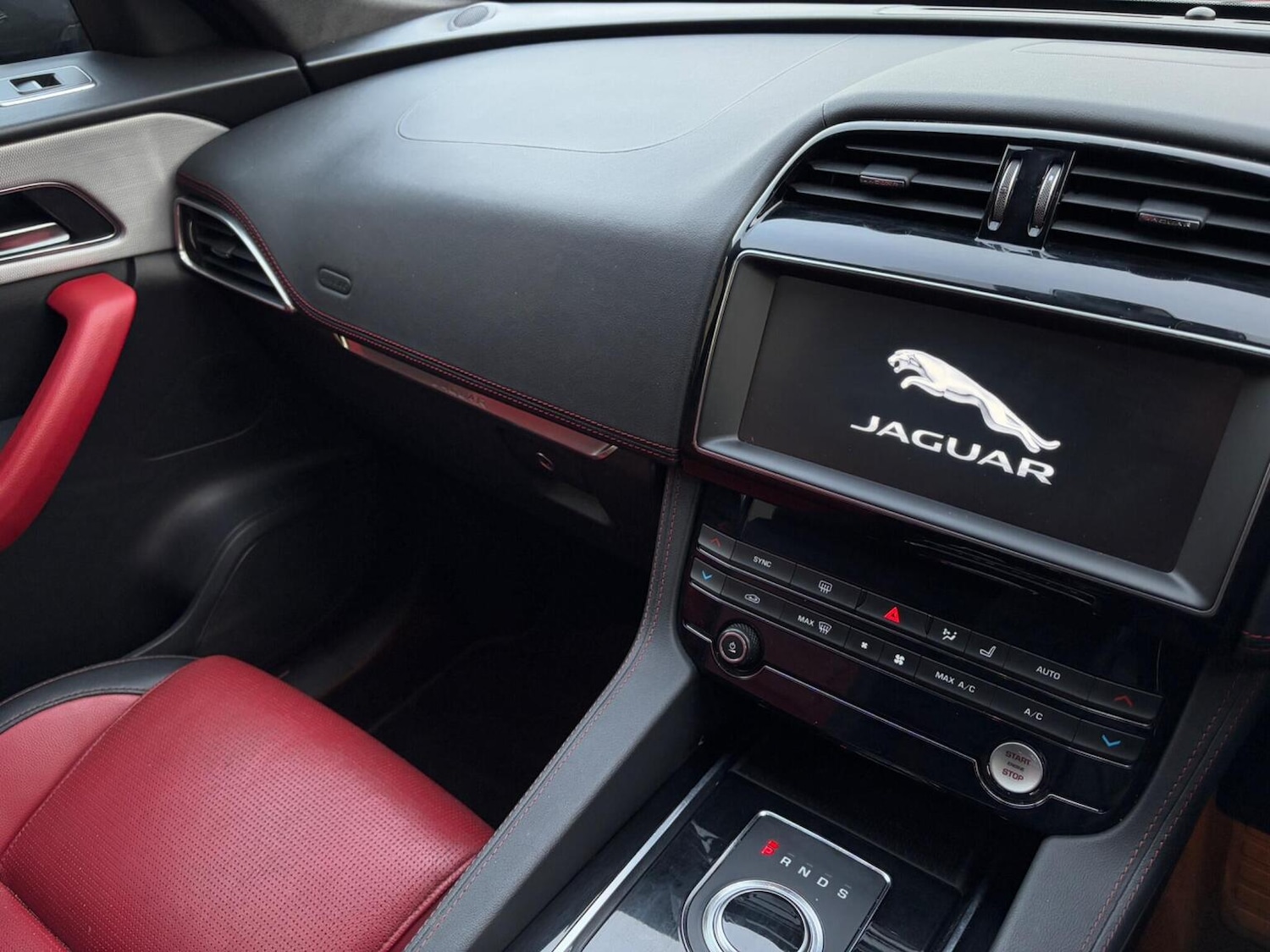 Used Jaguar F-Pace 2020 for sale - 76407587: Photo 20