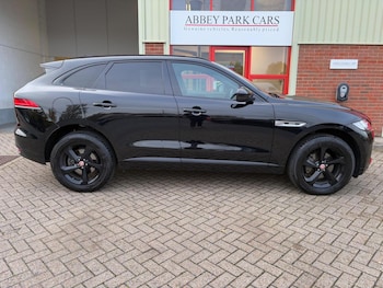 Used Jaguar F-Pace 2020 for sale - 76407587: Photo