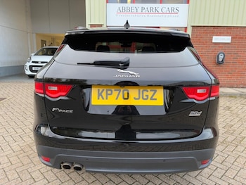 Used Jaguar F-Pace 2020 for sale - 76407587: Photo