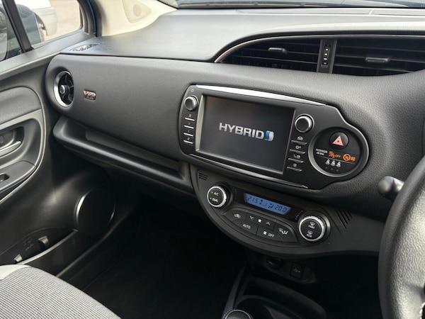 Used Toyota Yaris 2020 for sale - 76211853: Photo 21