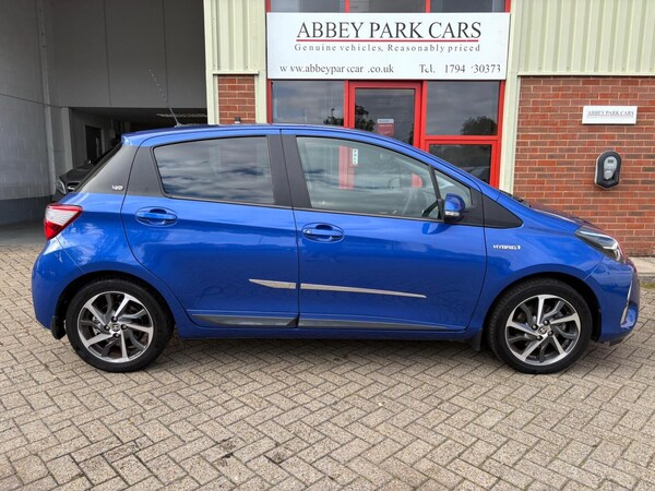 Used Toyota Yaris 2020 for sale - 76211853: Photo 2