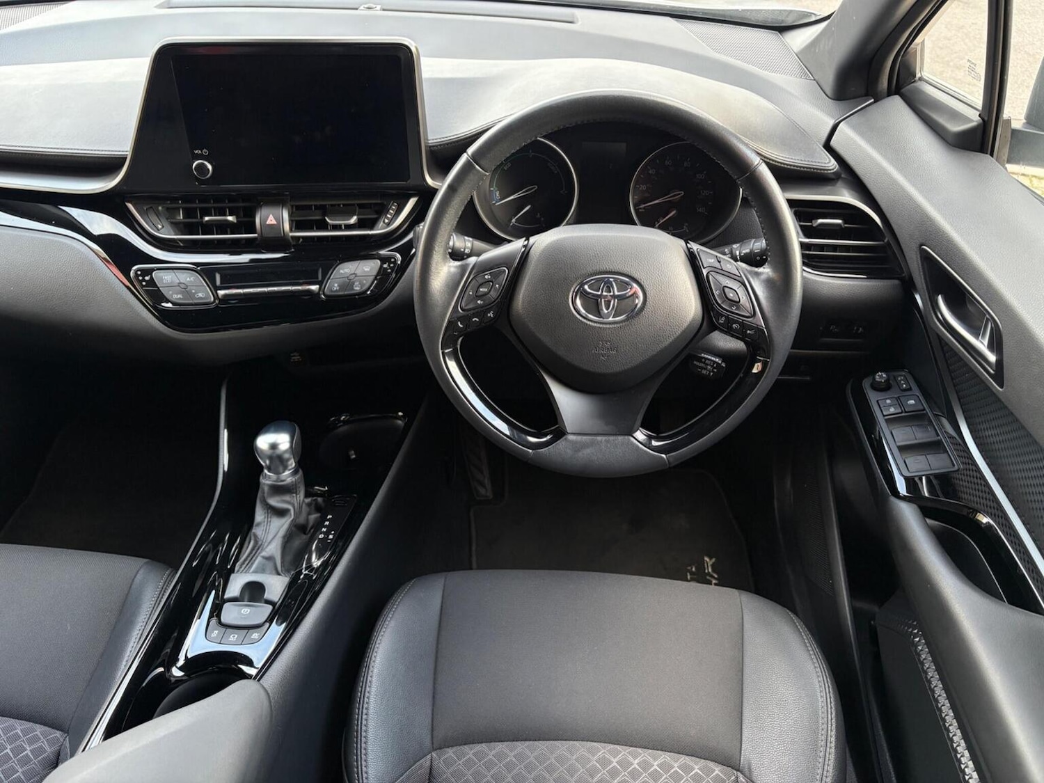 Used Toyota C-HR 2022 for sale - 76536836: Photo 15