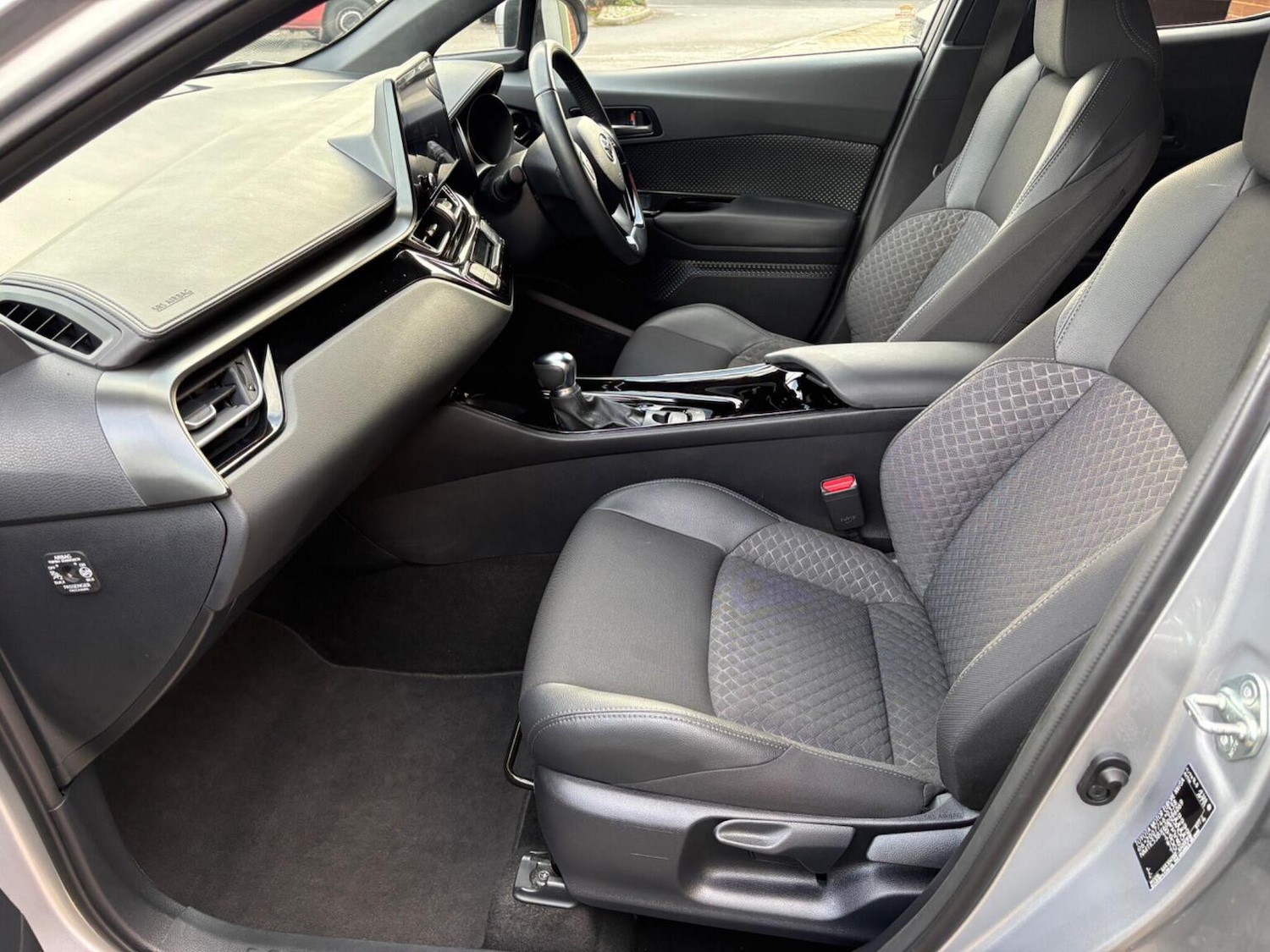 Used Toyota C-HR 2022 for sale - 76536836: Photo 19