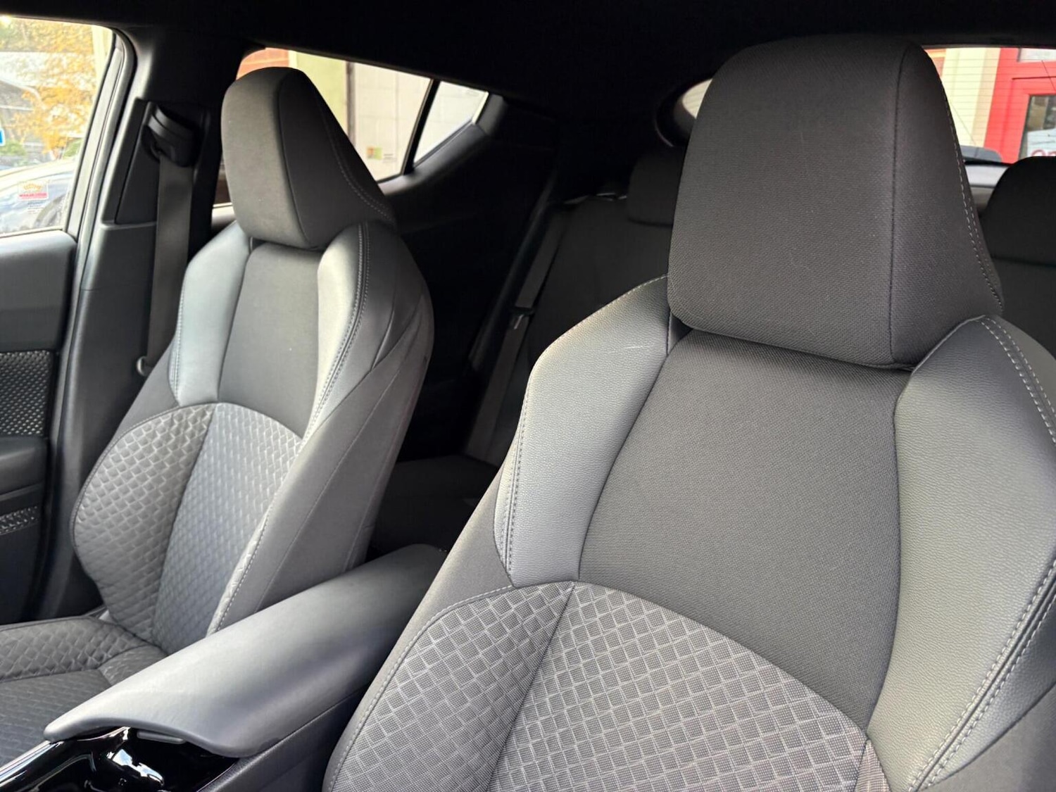 Used Toyota C-HR 2022 for sale - 76536836: Photo 20