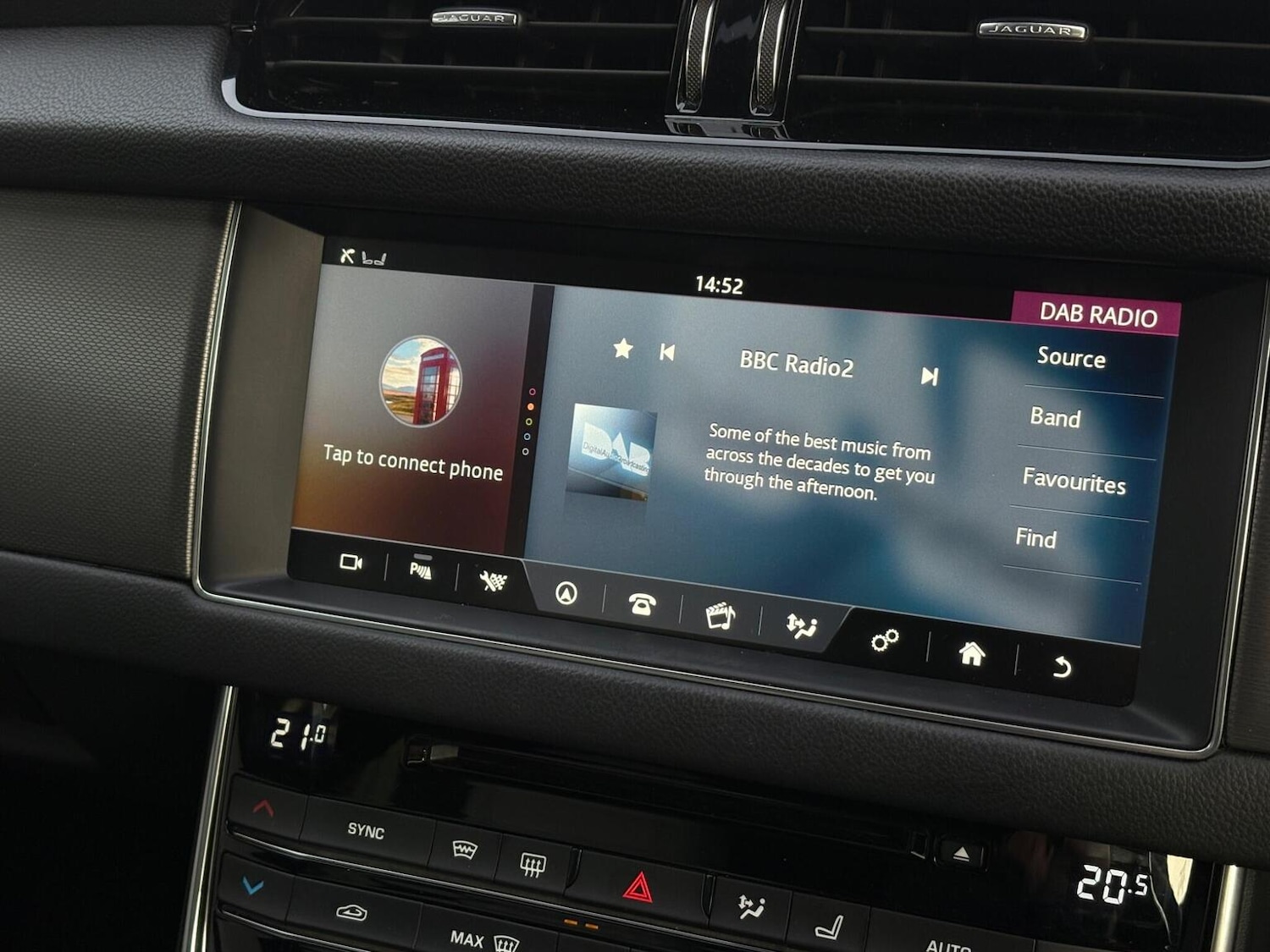 Used Jaguar XF 2016 for sale - 76712454: Photo 27