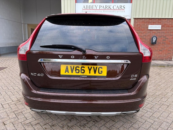 Used Volvo XC60 2017 for sale - 76305654: Photo 4