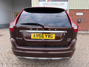 Used Volvo XC60 2017 for sale - 76305654: Photo