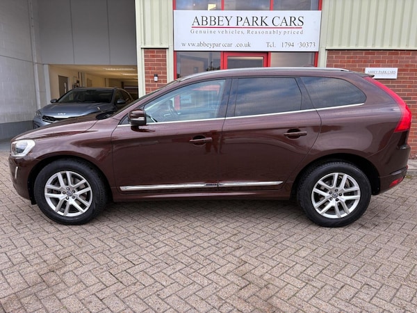 Used Volvo XC60 2017 for sale - 76305654: Photo 6