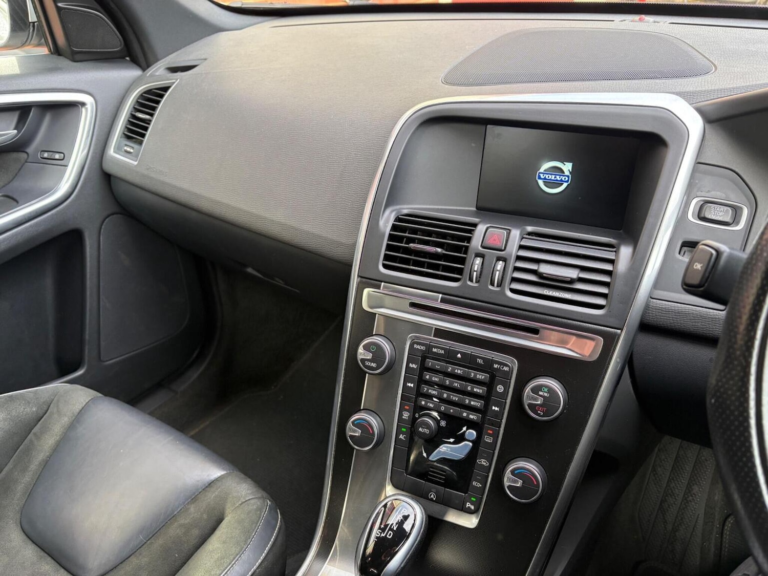 Used Volvo XC60 2016 for sale - 76605791: Photo 20