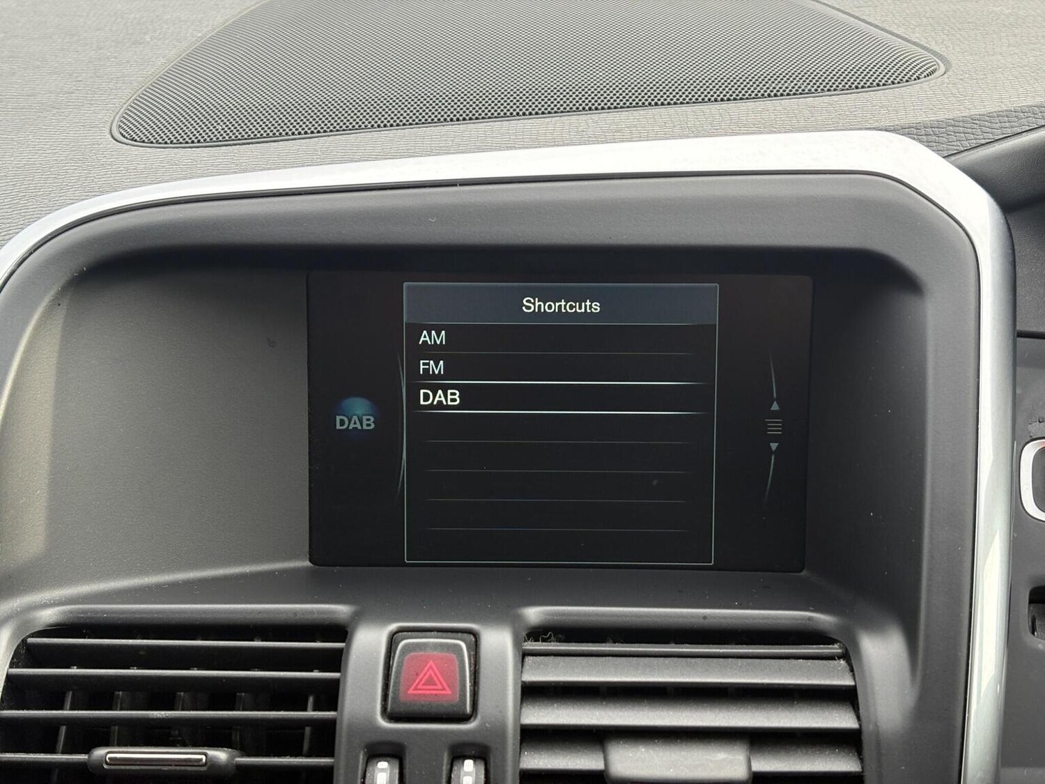 Used Volvo XC60 2016 for sale - 76605791: Photo 27