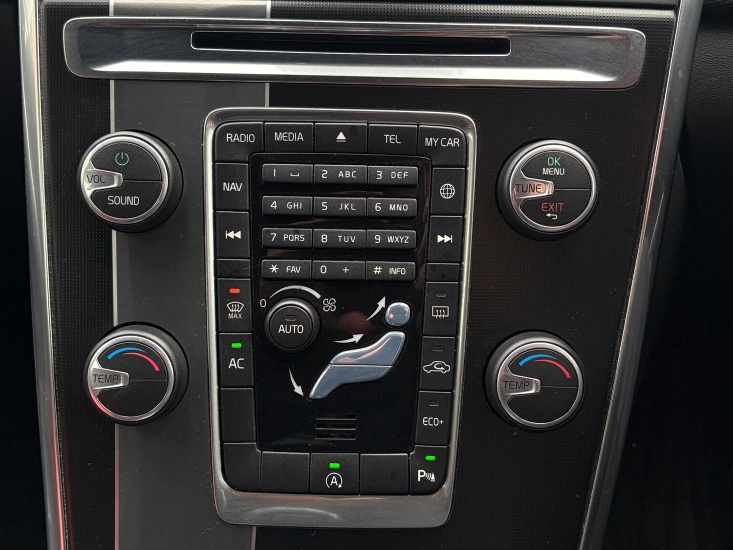 Used Volvo XC60 2016 for sale - 76605791: Photo 31