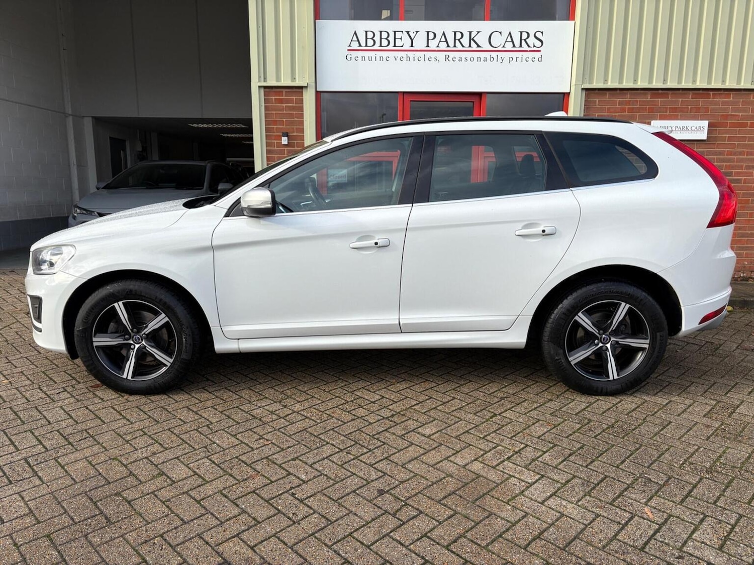 Used Volvo XC60 2016 for sale - 76605791: Photo 6