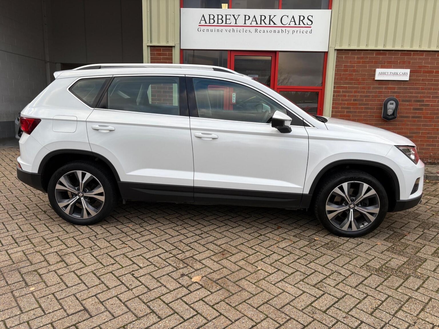 Used SEAT Ateca 2018 for sale - 76631579: Photo 2