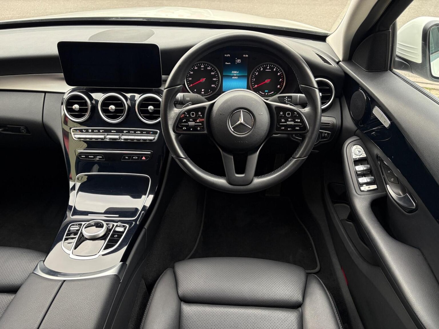 Used Mercedes-Benz C Class 2018 for sale - 76257624: Photo 14