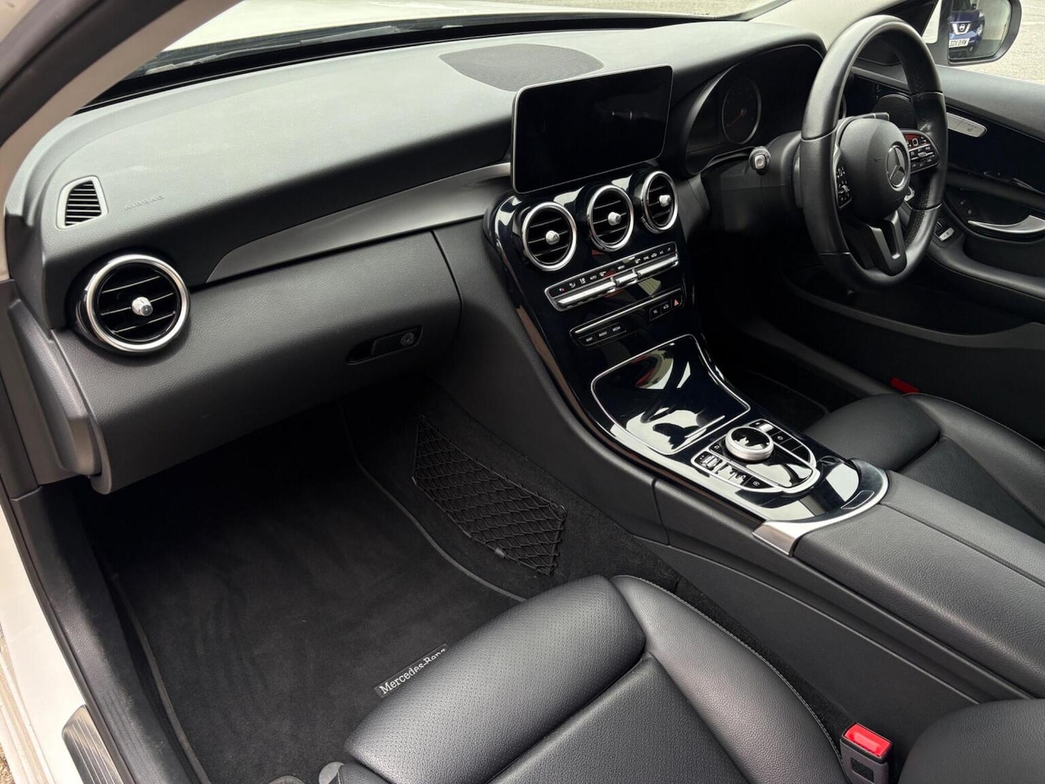 Used Mercedes-Benz C Class 2018 for sale - 76257624: Photo 17