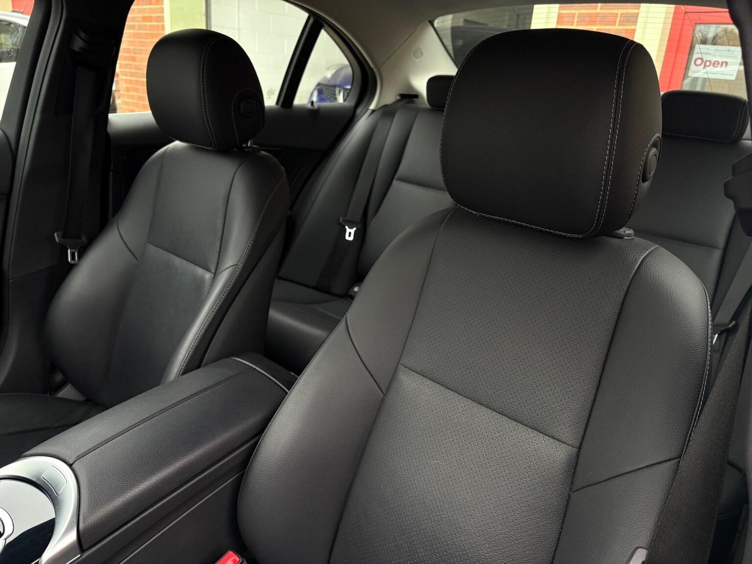 Used Mercedes-Benz C Class 2018 for sale - 76257624: Photo 19