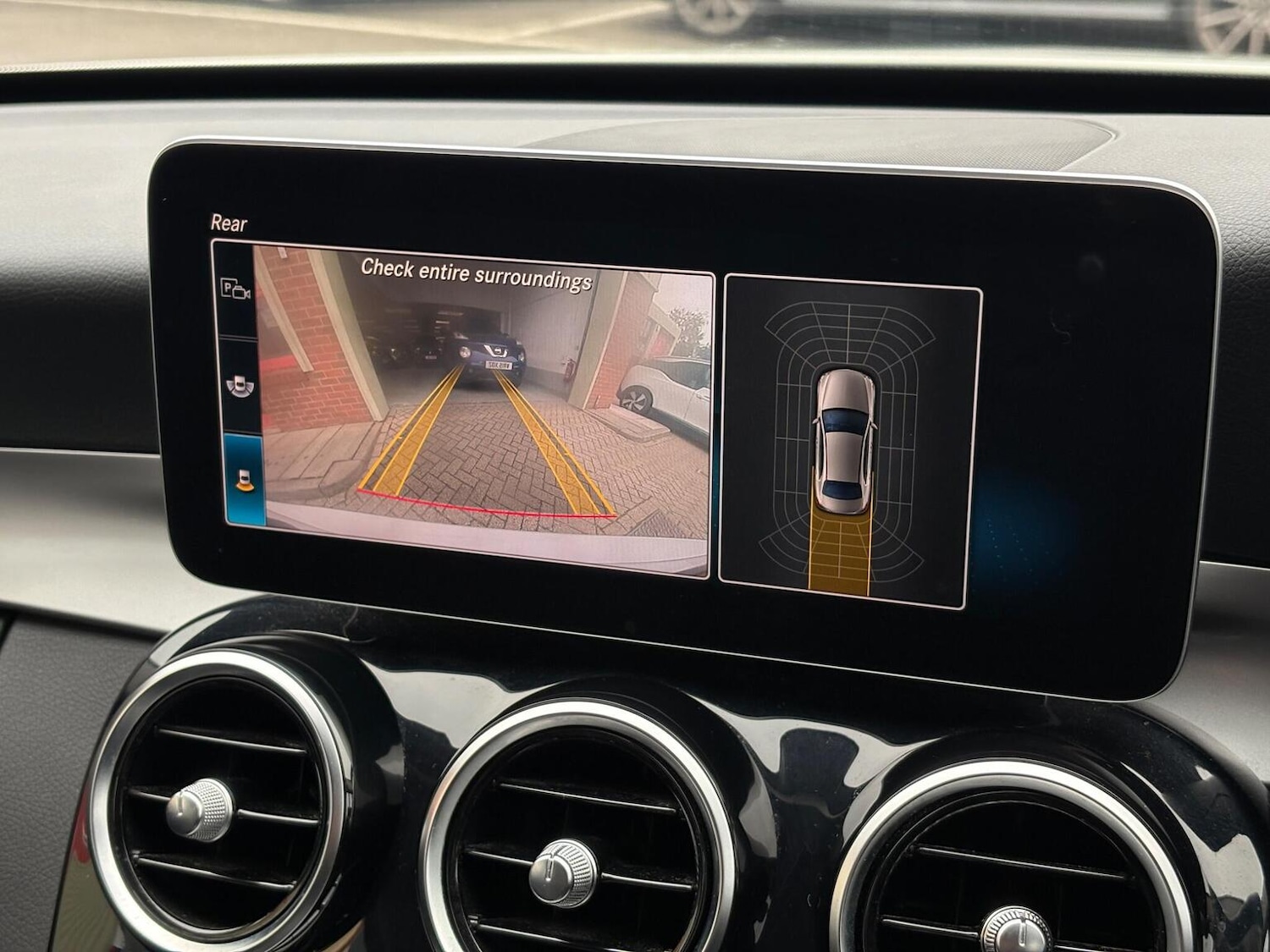 Used Mercedes-Benz C Class 2018 for sale - 76257624: Photo 31