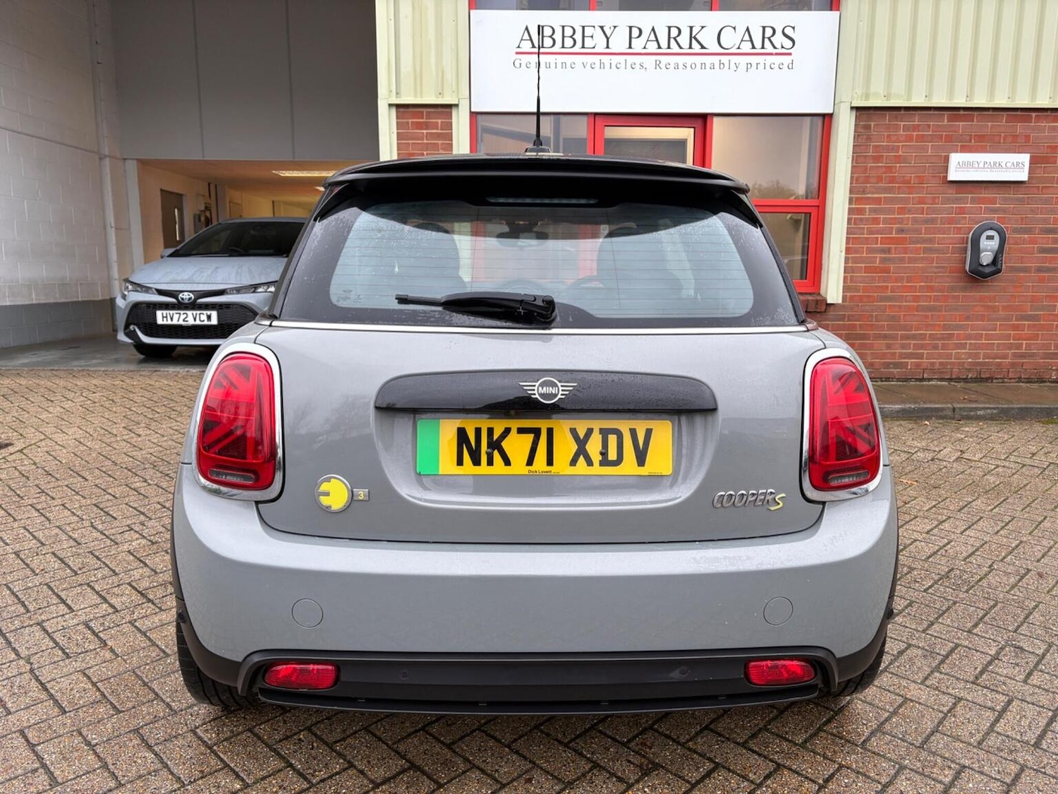 Used MINI Hatch 2021 for sale - 76712759: Photo 4