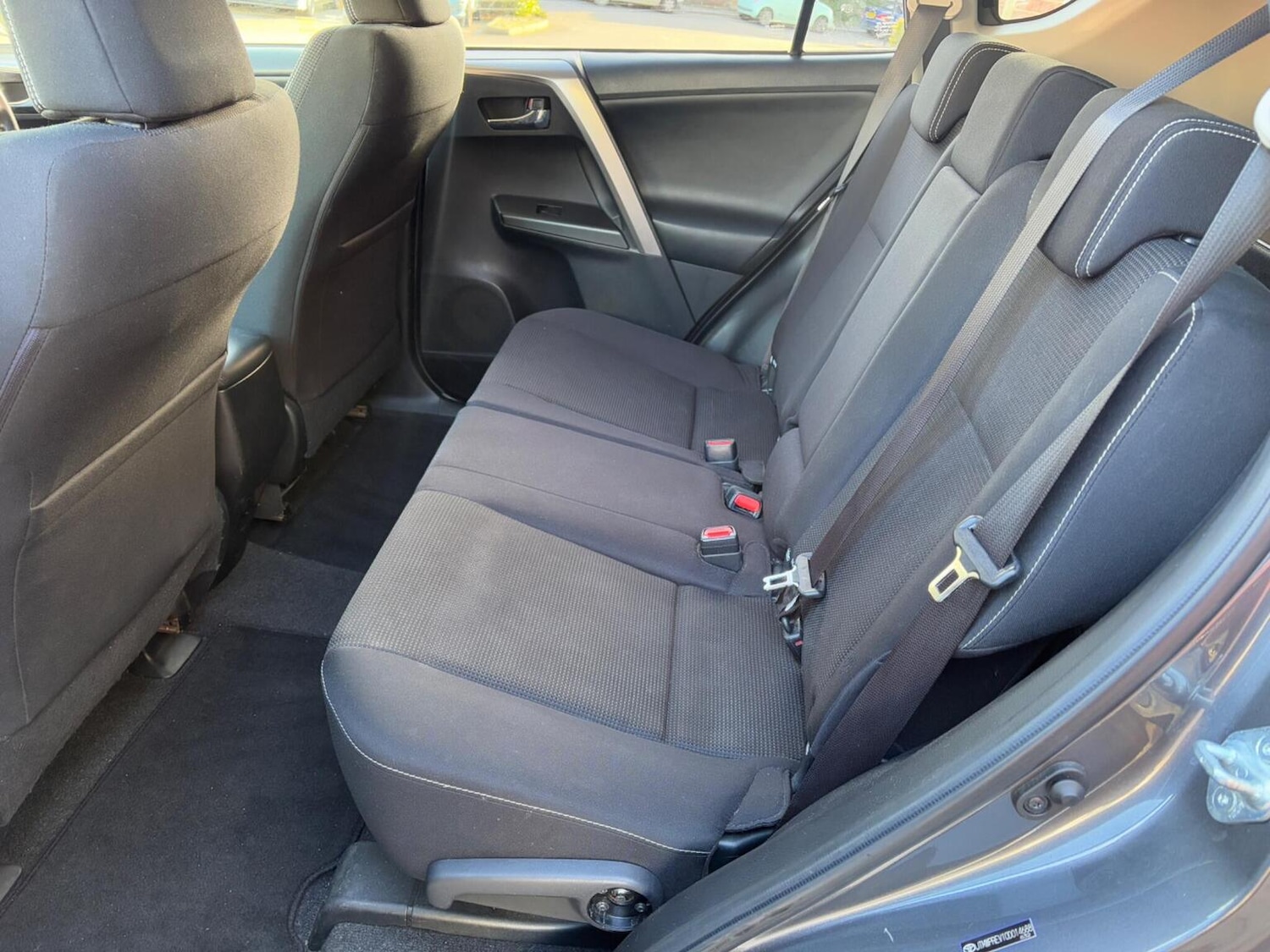 Used Toyota RAV4 2016 for sale - 76396971: Photo 16