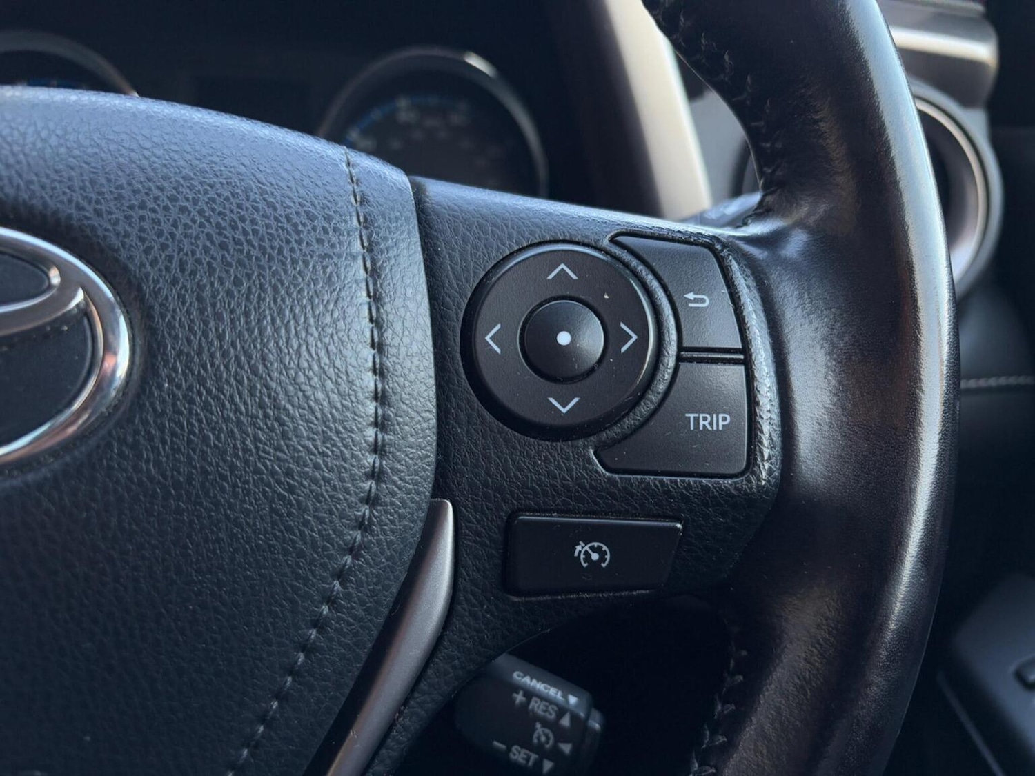 Used Toyota RAV4 2016 for sale - 76396971: Photo 31