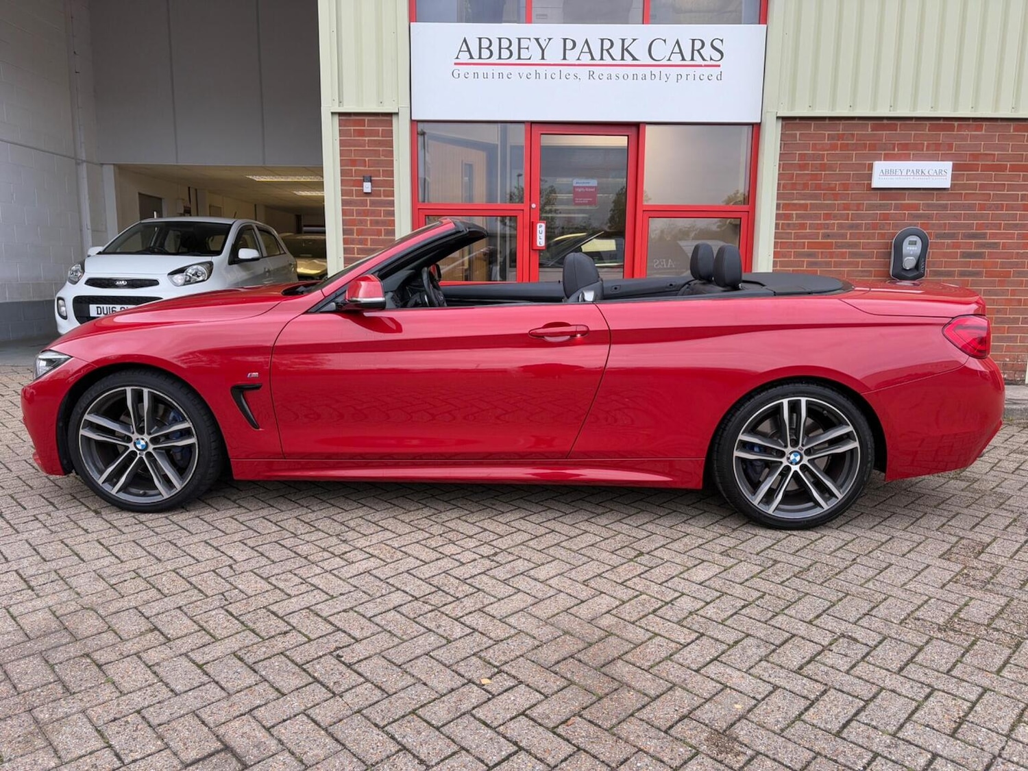 Used BMW 4 Series 2018 for sale - 76412266: Photo 12