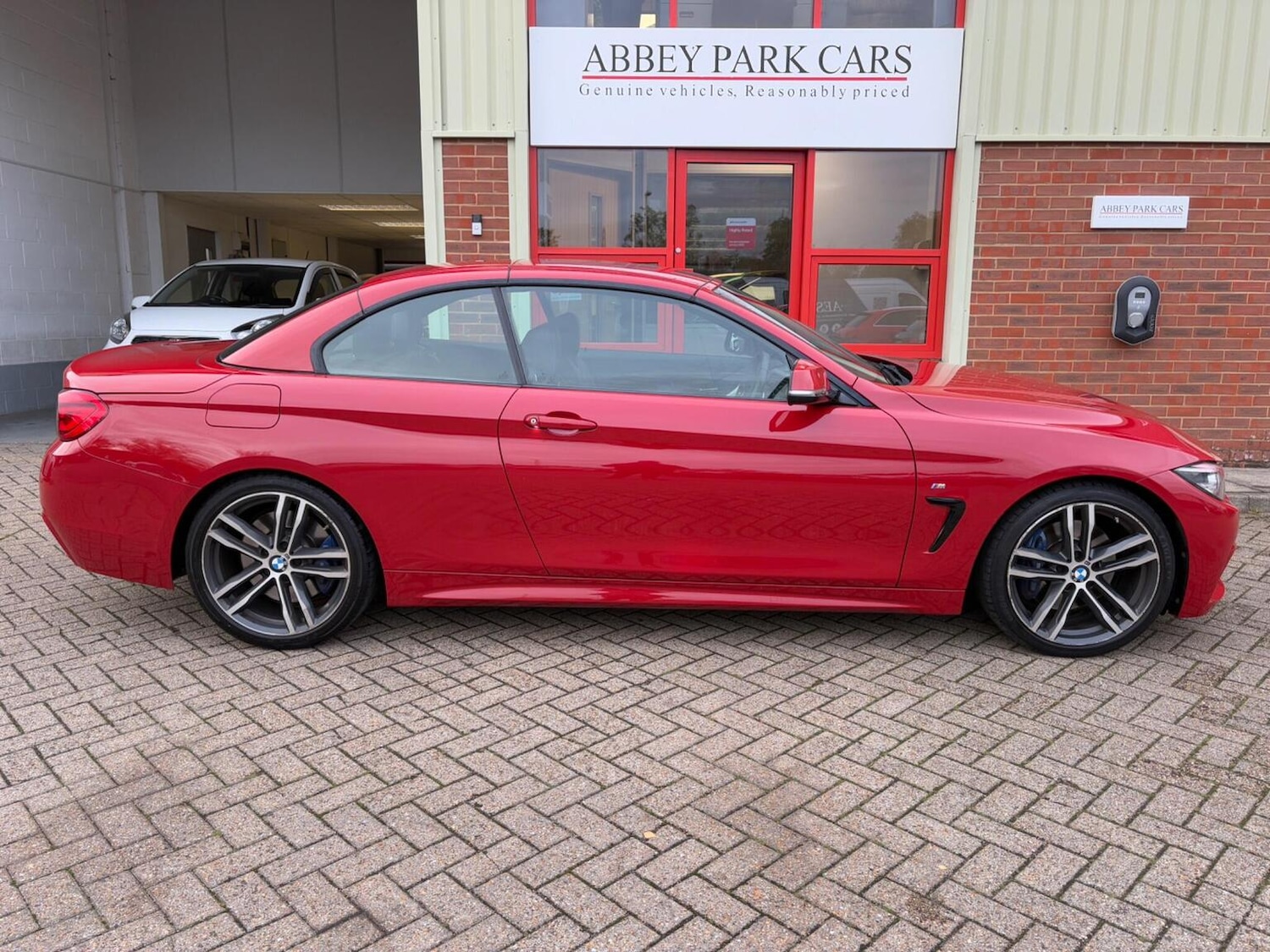 Used BMW 4 Series 2018 for sale - 76412266: Photo 3