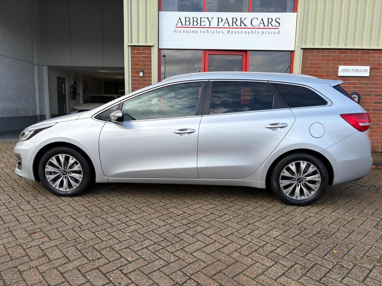 Used Kia Ceed 2016 for sale - 76547918: Photo 6