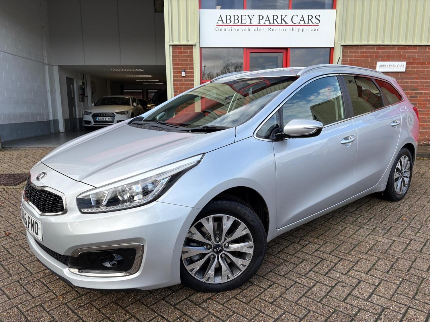 Used Kia Ceed 2016 for sale - 76547918: Photo 7