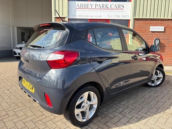 Used Hyundai i10 2022 for sale - 76149270: Photo