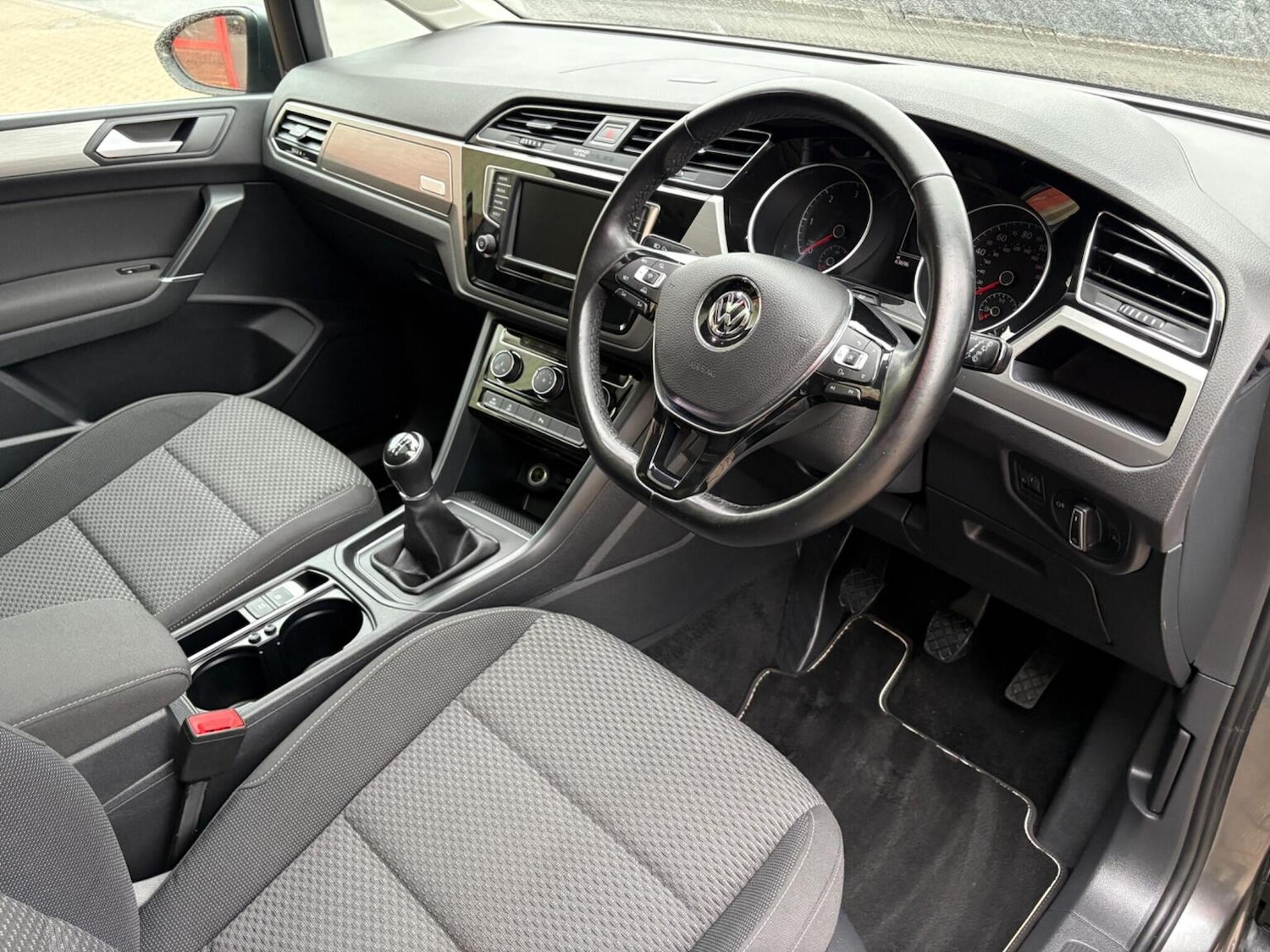 Used Volkswagen Touran 2016 for sale - 76128931: Photo 14