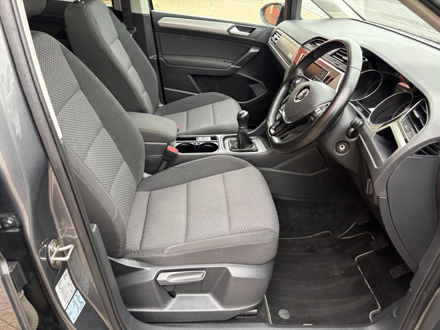 Used Volkswagen Touran 2016 for sale - 76128931: Photo 15