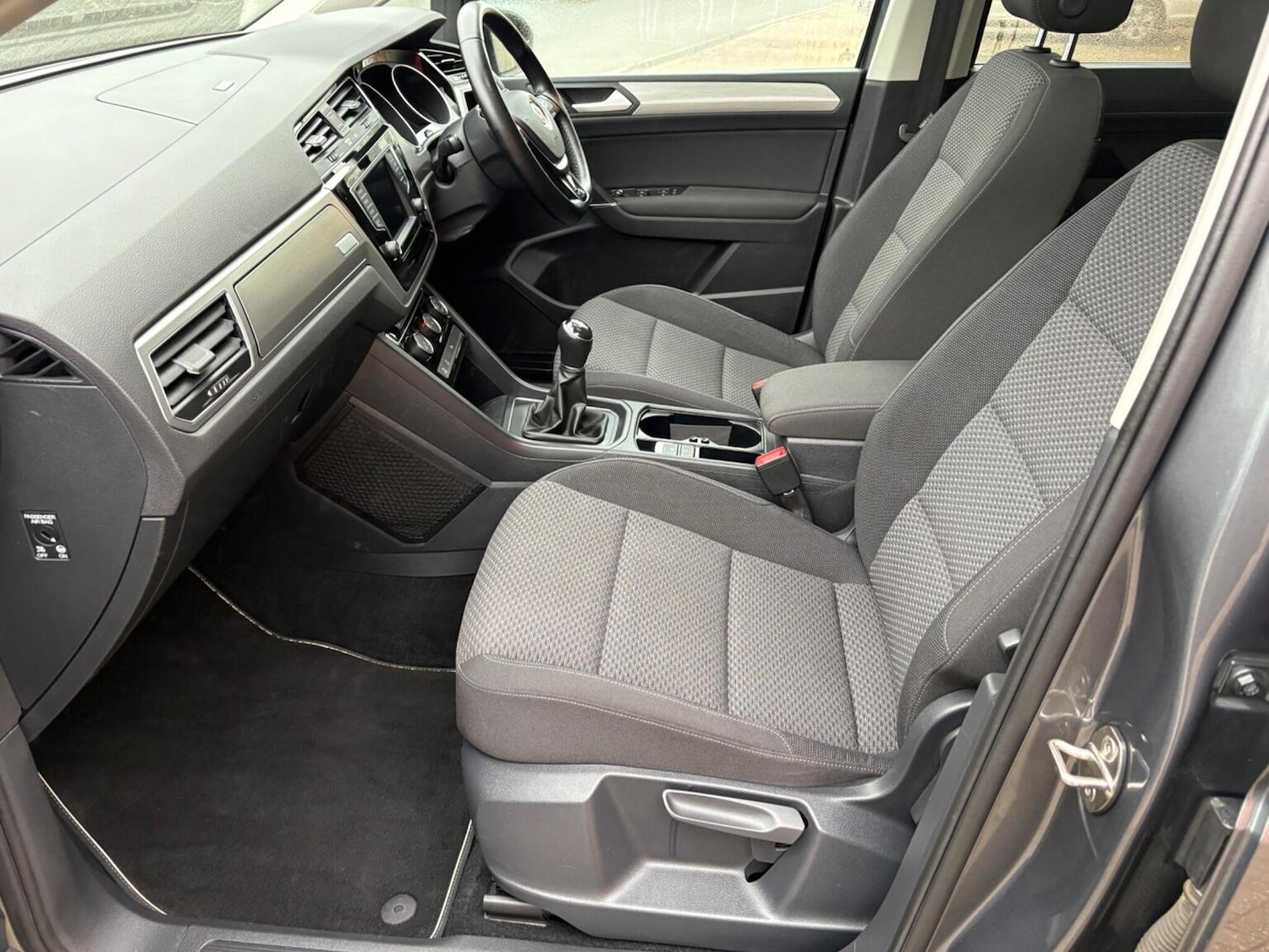 Used Volkswagen Touran 2016 for sale - 76128931: Photo 23
