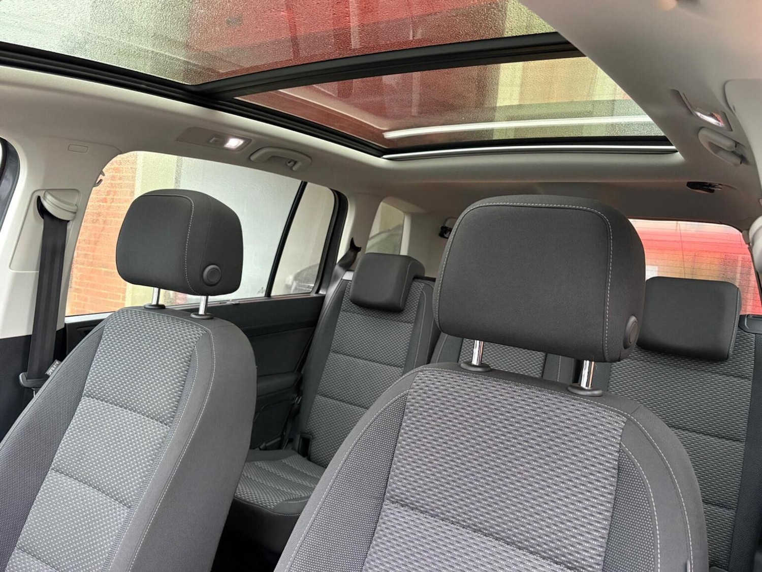 Used Volkswagen Touran 2016 for sale - 76128931: Photo 24