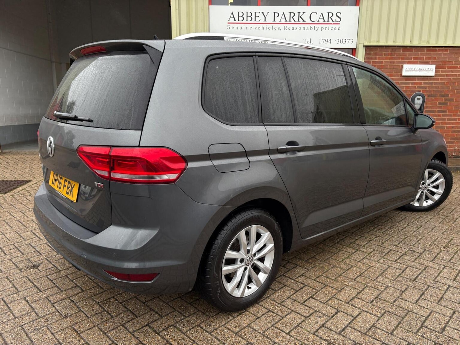 Used Volkswagen Touran 2016 for sale - 76128931: Photo 3