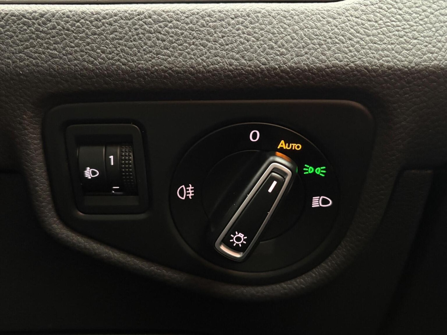Used Volkswagen Touran 2016 for sale - 76128931: Photo 38