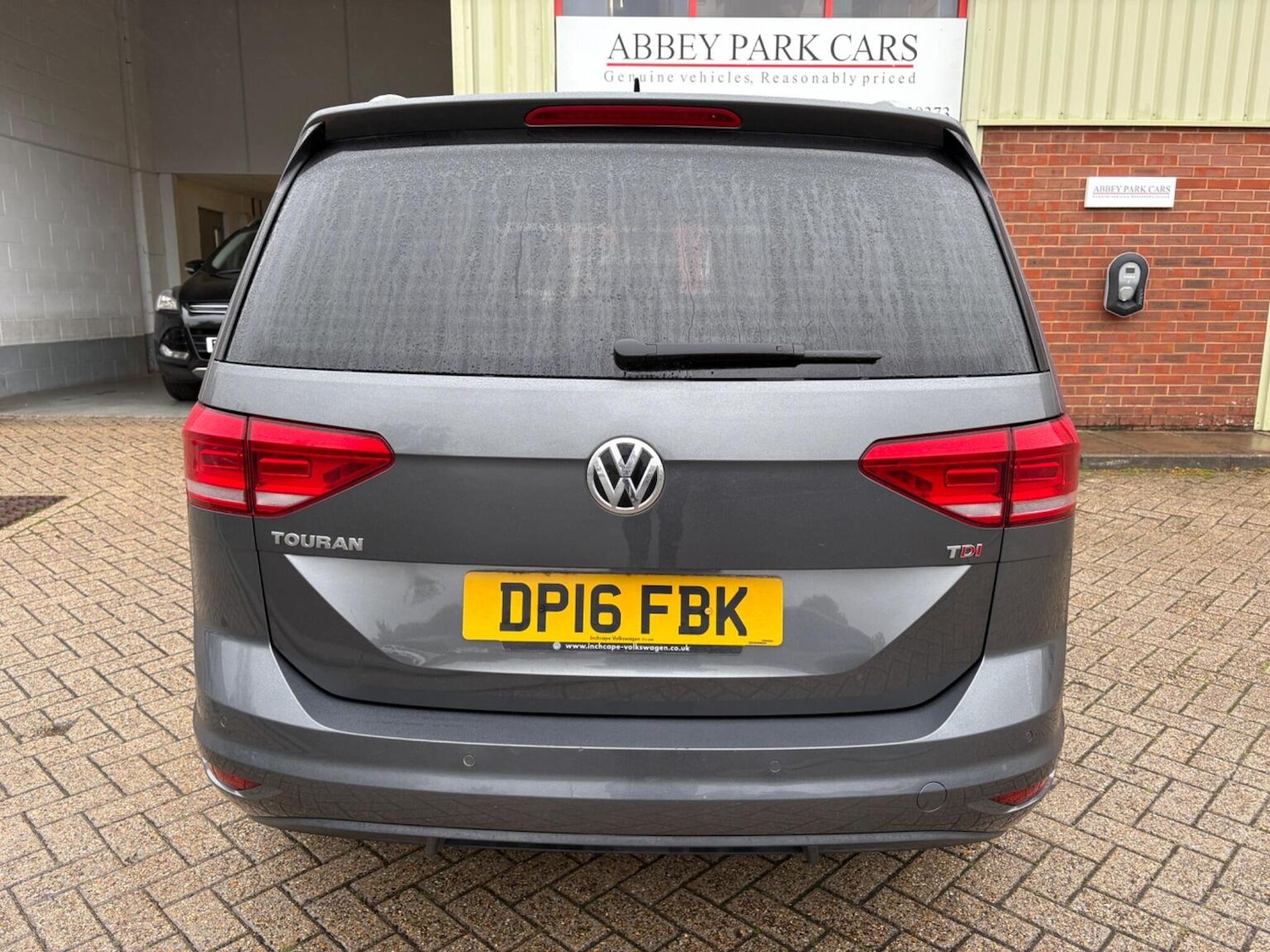 Used Volkswagen Touran 2016 for sale - 76128931: Photo 4