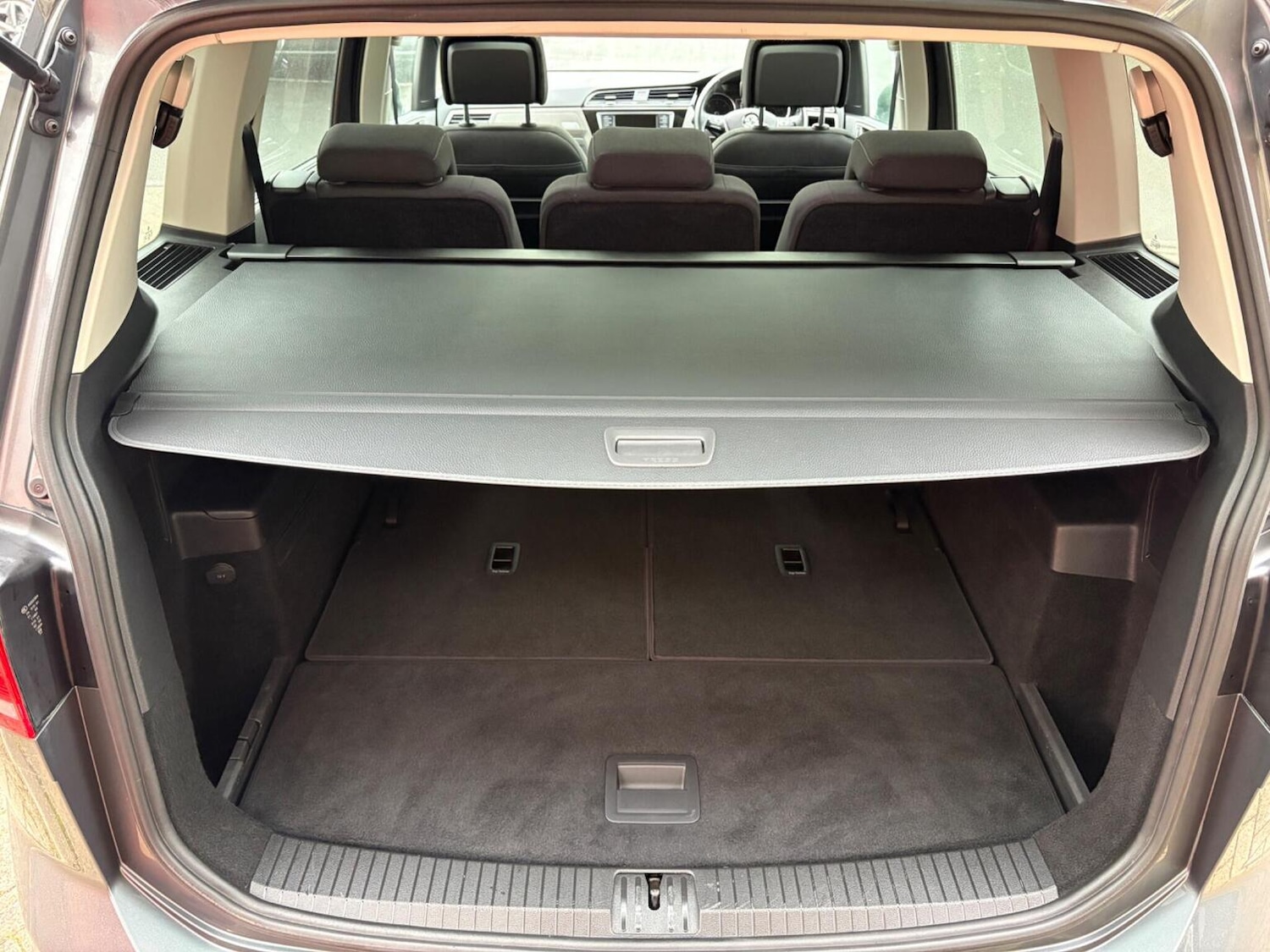 Used Volkswagen Touran 2016 for sale - 76128931: Photo 42