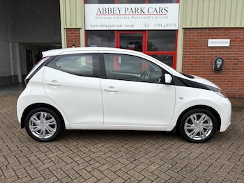 Used Toyota AYGO 2014 for sale - 76107245: Photo